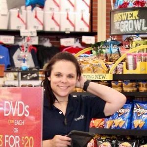 Meet your Posher, Tina